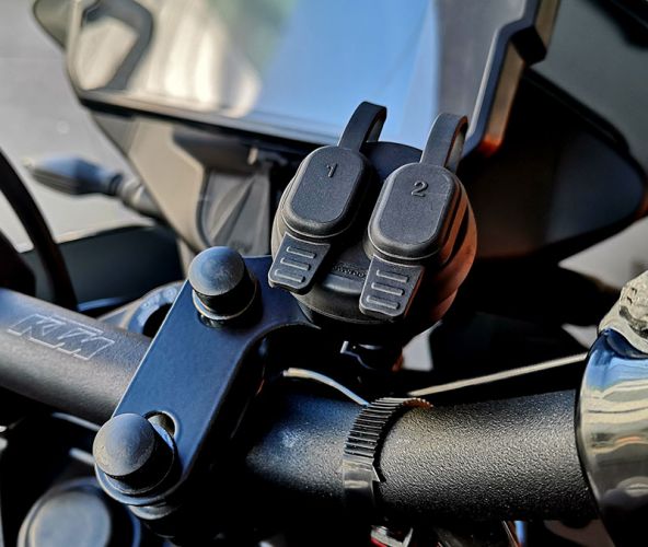 01-030-0089-0 Dual USB socket for handlebar clamp mount