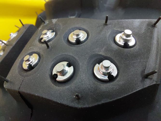 01-655-0005-0 Screw-in spikes 1200, pack of 100, incl. screw-in adapter