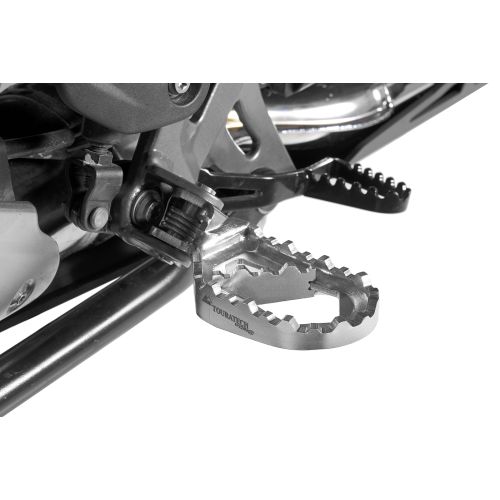 01-045-5316-0 *Works* long-distance foot pegs, low for BMW R1300GS/ Adventure, R1250GS/ Adventure, R1200GS (LC)/ Adventure (LC), F900GS/ Adventure, F850GS/ Adventure, F800GS(2024-), F750GS