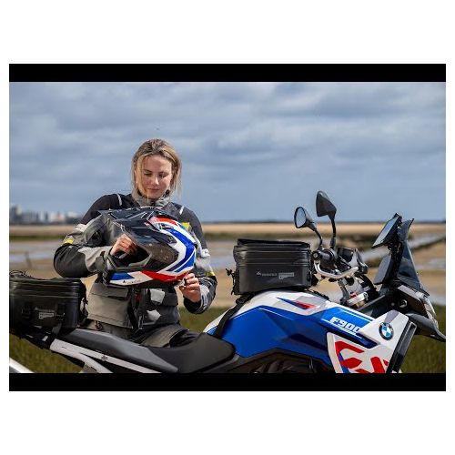 01-500-2500-0P Helmet Aventuro PRO Carbon